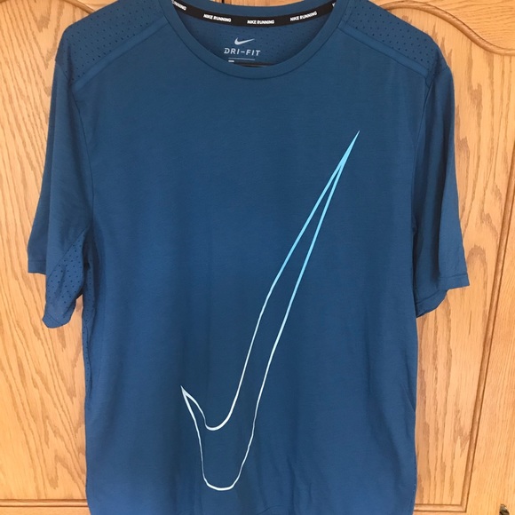 Nike Other - 🔥 Nike Dri-Fit Men’s Short Sleeve Casual Tee-Used Nike Other - 🔥 Nike Dri-Fit Men’s Short Sleeve Casual Tee-Used
